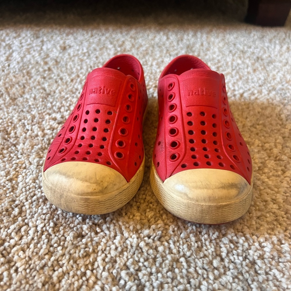 Native Jefferson’s red size 8